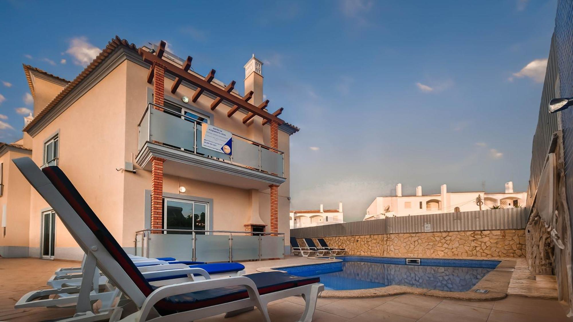 Oura Oasis C By Check-in Portugal *